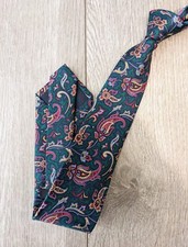 Men’s 100% Silk Necktie Green Paisley  Pattern  by Lloyd Attree & Smith