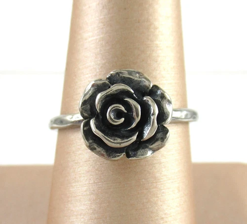 Israel .925 Sterling Silver Flower Ring Vintage Artisan size 8