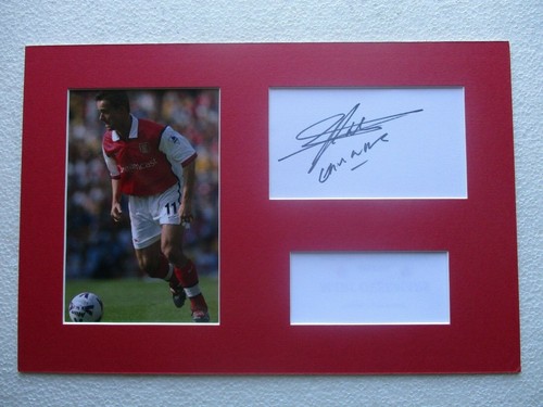 ARSENAL - GUNNERS MARC OVERMARS HAND SIGNED A4 MOUNTED CARD & PHOTO DISPLAY- COA - Picture 1 of 4