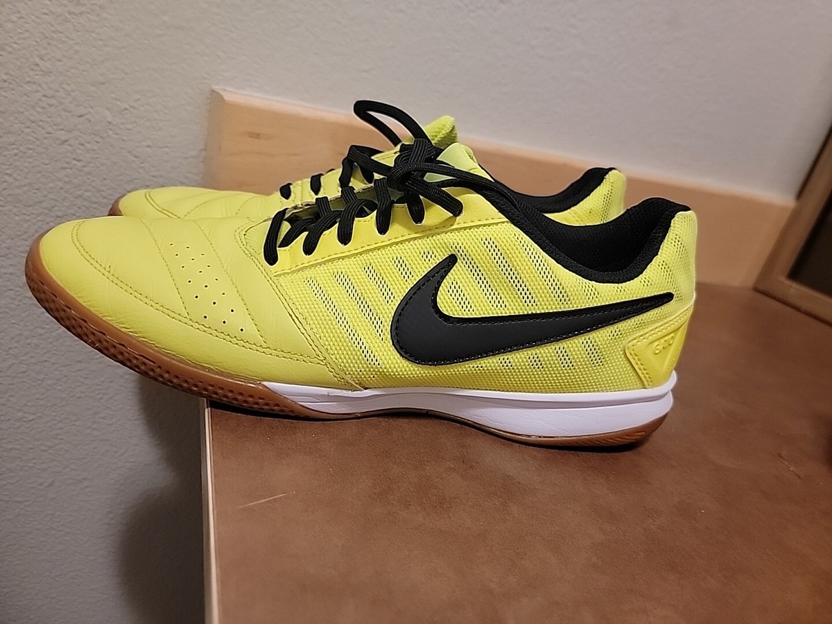 FW23 Nike Gato II Boots Futsal 580453 700 Size 11 | eBay