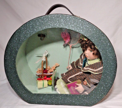 Collectible Memories Porcelain Doll Mallory w/Accessories MALLORY IS VERY RARE