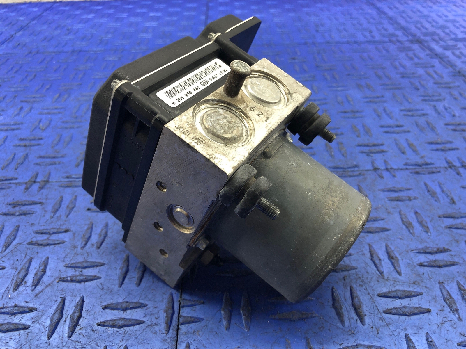 2010-2013 AUDI R8 ANTI LOCK BRACK ABS PUMP MODULE 420910517 OEM