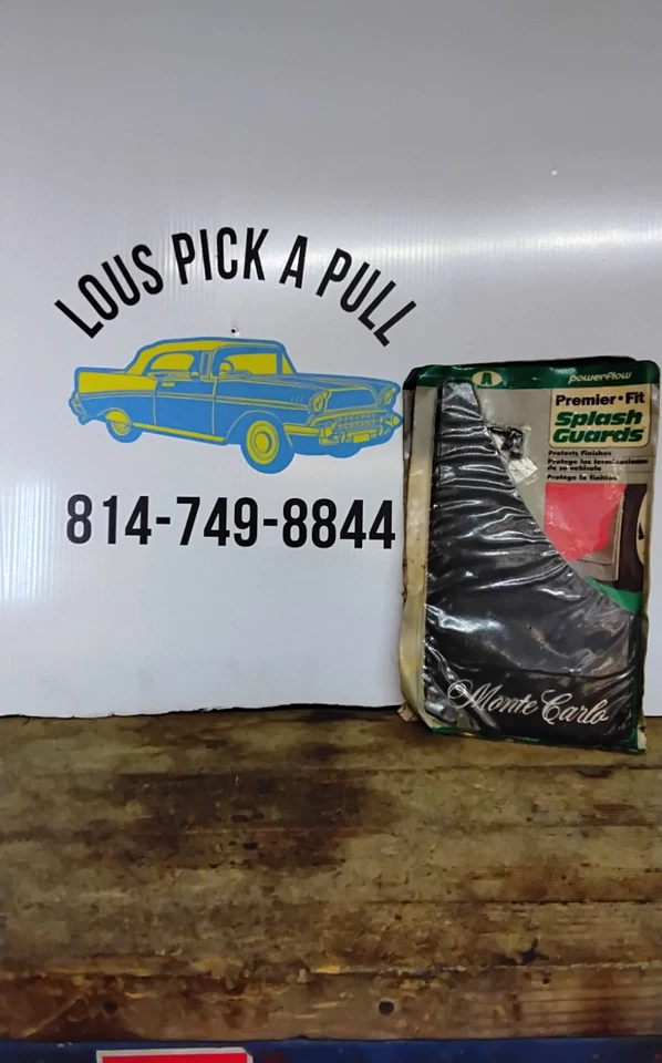 Chevy Monte Carlo 2006 guardabarros delanteros y traseros con logotipo de Monte Carlo nuevo  Foto 3 de 4