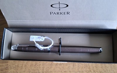Neuer und originalverpackter Parker Füllfederhalter IM Premium Metallic Brown!