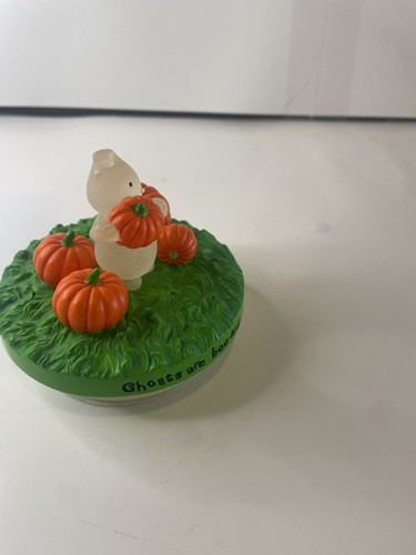 Hallmark Halloween 22 oz jar lid ghost picking pumpkins ghosts are booing - Picture 6 of 7