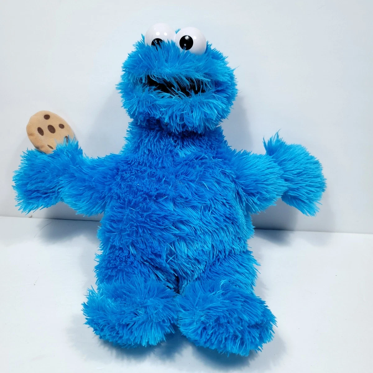 Sesame Street Cookie Monster Plush w Cookie Fisher Price Stuffed
