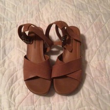 Lucky Brand Studded Wooden Block Heel Leather Strap Clog Sandals Brown 6.5 TJM