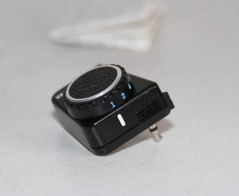 Olmypus Zuiko OM10 Manual Speed Adapter Boxed with Instructions - Image 3 of 3