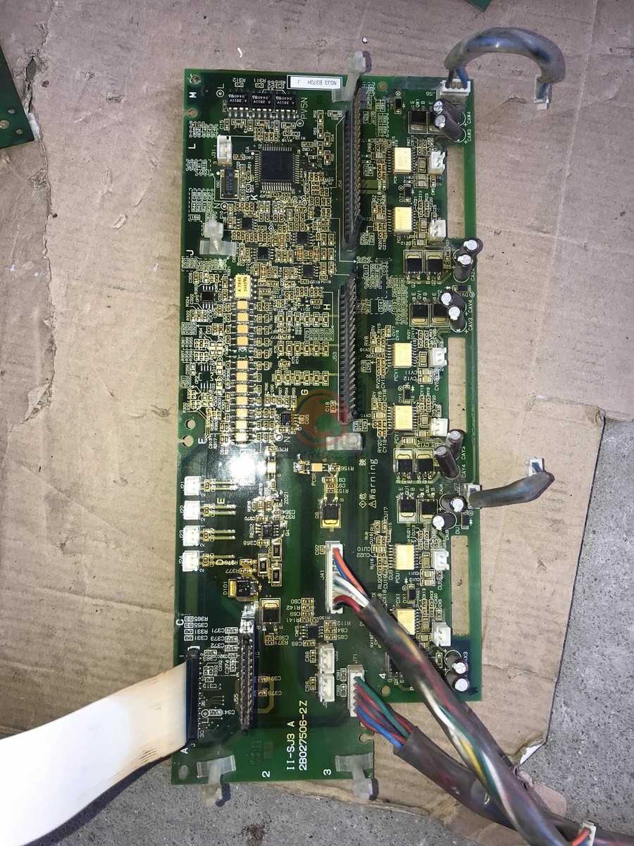 Hitachi inverter SJ300 series 2B027506-2Z drive board in good