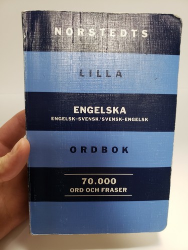 2 Compact English-Swedish & Swedish-English Dictionary by et al. Paperback Book - Picture 3 of 12