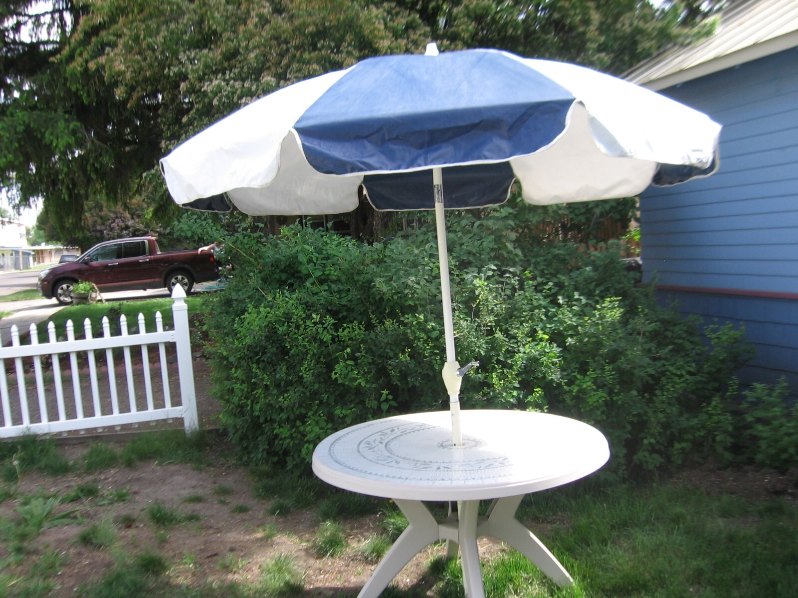 VINTAGE VINYL PATIO UMBRELLA / TABLE UMBRELLA HEAVY DUTY VINYL CRANK HANDLE TILT eBay
