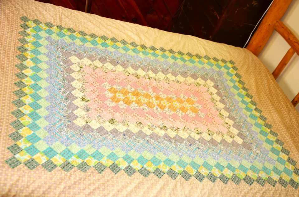 Rainbow Block Quilt Vintage 1950s Handmade 81x70 Feed Sack Cottage Chic Lined - Image 3 of 4
