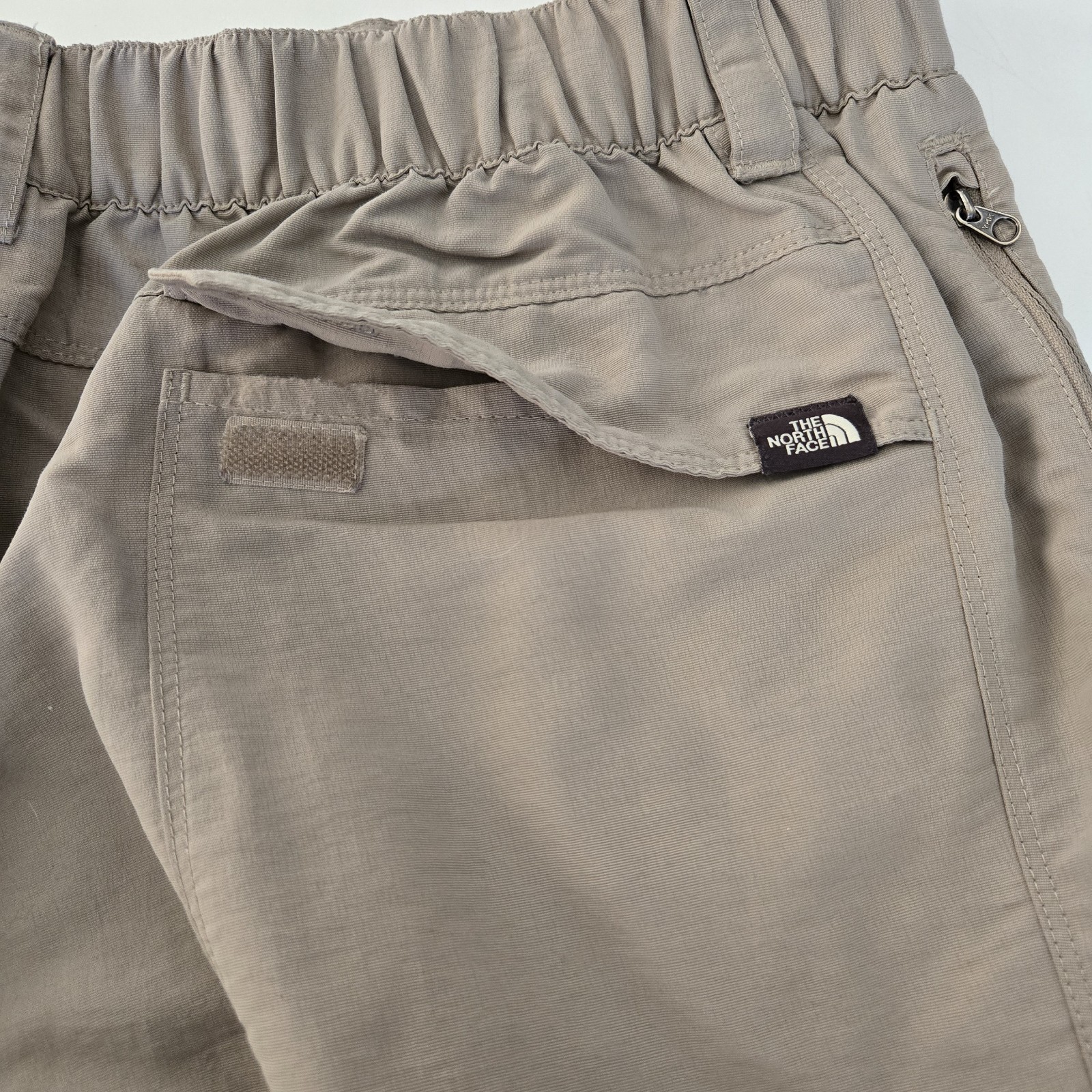 The North Face Convertible Hiking Pants Mens XL Zip Off Khaki Beige Small Flaw thumbnail 11