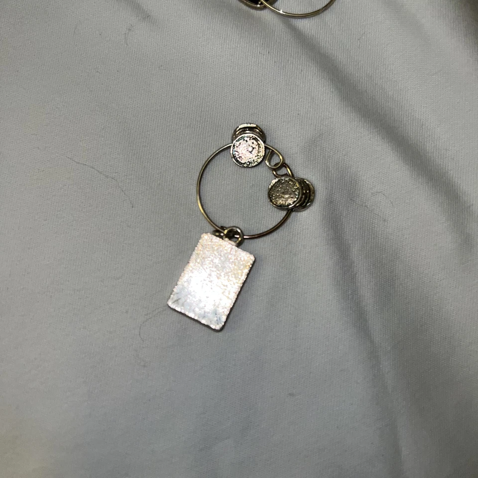 11 Vintage Poker/ Dice Theme Silver Tone Enamel Resin  Wine Charms - Image 4 of 4