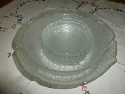 Arcoroc Luminarc 2 Schüsseln Aspen mit Blattmotiv u. 6 flache Schälchen