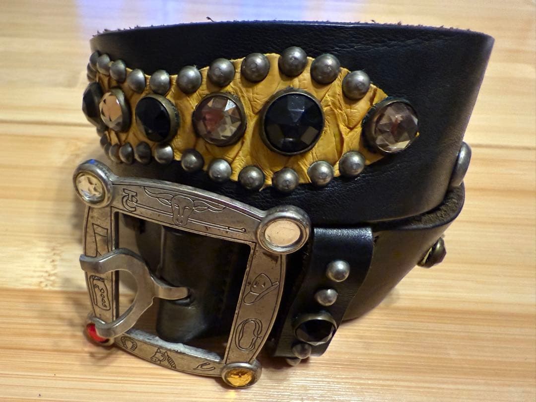 HTC Peanut Overlay Belt Yellow Python Black Multi… - image 1