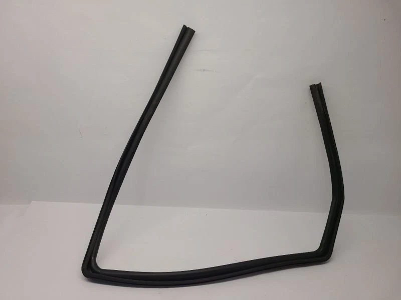 2009 2010 2011 Dodge Journey RH Right Rear Passenger Door Moulding Seal   - Image 4 of 4