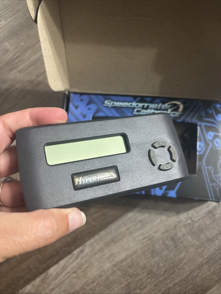 Calibrador velocímetro Hypertech 752503 06 UP + Dodge diésel caja abierta Foto 3 de 4