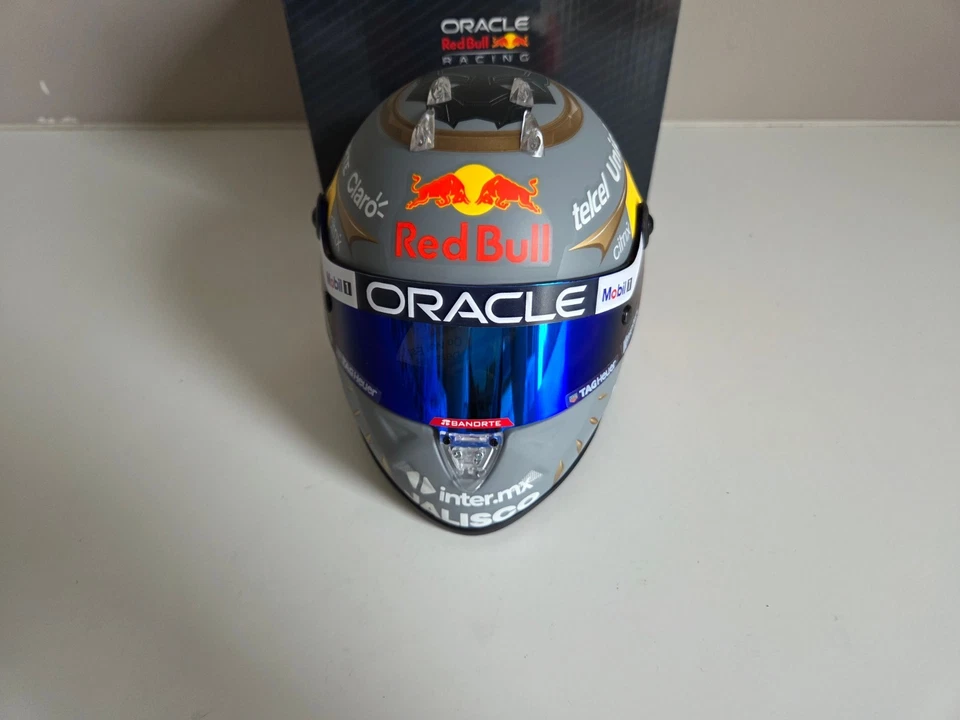 Schuberth 1/2 Red Bull Racing Helm - S. Perez - Black Panther, Gp Brazil 2022 - Bild 2 von 4