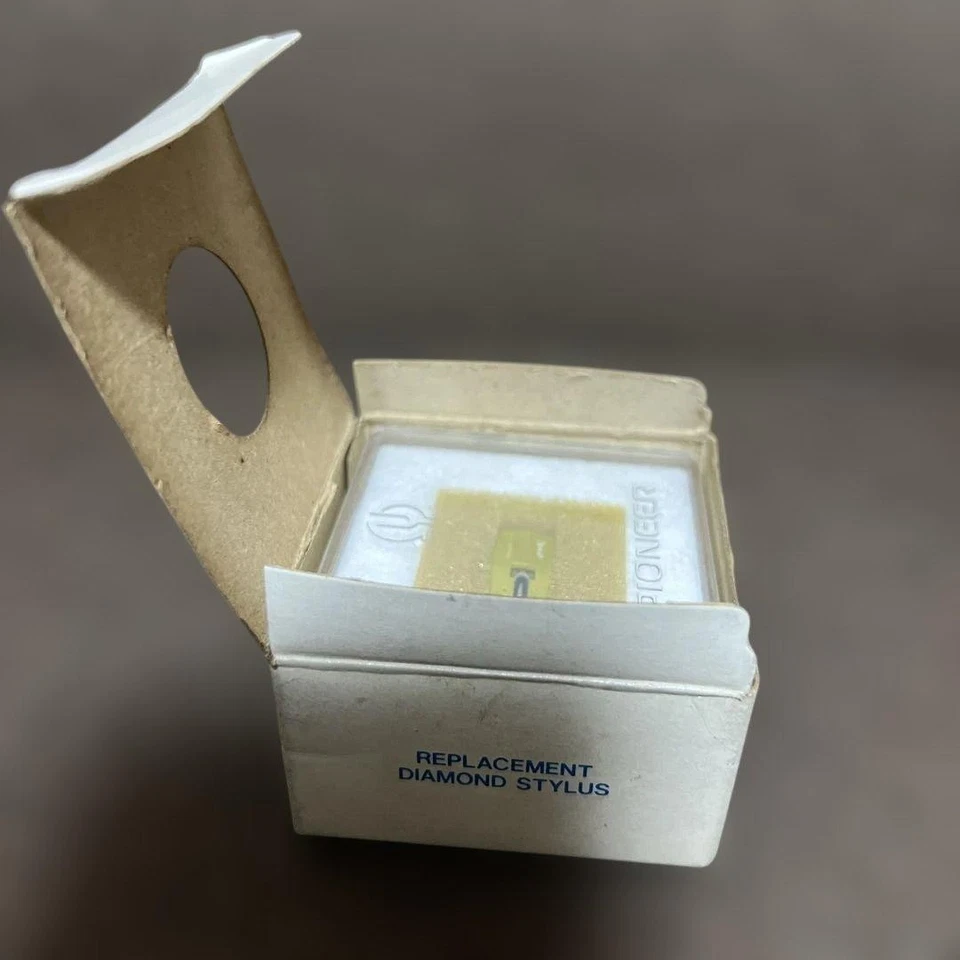 Pioneer PN-41MC REPUESTO DIAMANTE STYLUS 0.3x0.7mil para PC-31MC, PC-41MC Foto 3 de 4