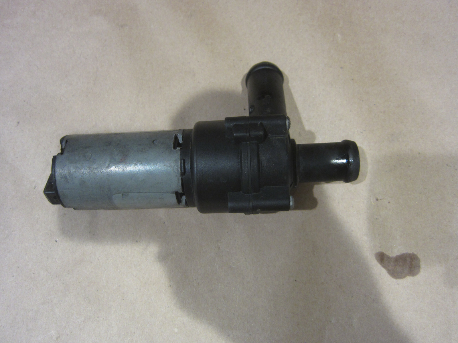 Ferrari 360,430,458 - Water Pump For Evaporator Box - P/N 65460300