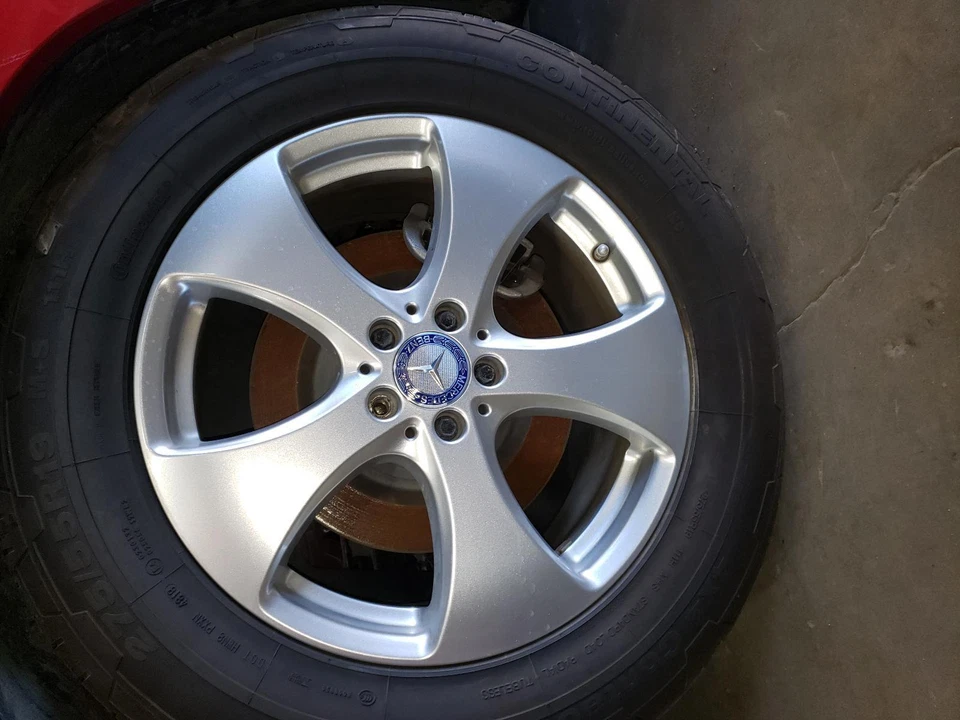 Pinza de freno trasera derecha 17 MERCEDES GLS550 Foto 3 de 4