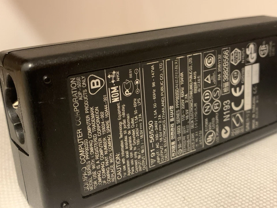 Original Compaq charger 159224-002 ADP-50SB 18.5V 2.7A 4.7mm x 1.7mm tip TESTED - Image 2 of 4