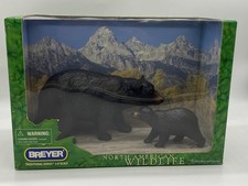 2005 Breyer North American Wildlife 3126 Bear...