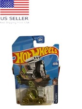 Hot Wheels #43 HW Sports Tee'd Off 2 Gold Green