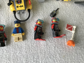 LEGO CITY: Deep Sea Exploration Vessel (60095) Complete, no instructions