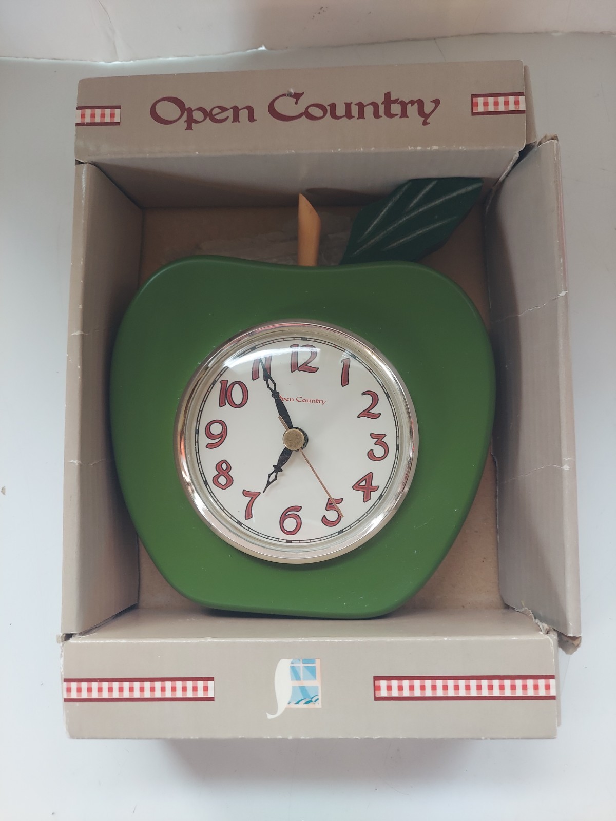 VTG Open Country Green Apple Clock Wall / Shelf Farmhouse Orchard