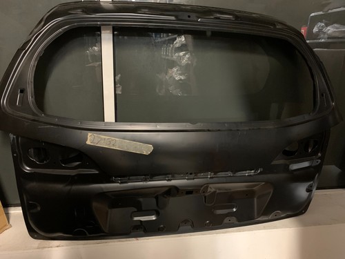 Honda Accord Rear Tailgate Lid 2004-2008 68100-SEG-506ZZ - Picture 3 of 4