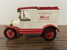 ERTL 1913 Model T Delivery Bank Die Cast Locking with Key