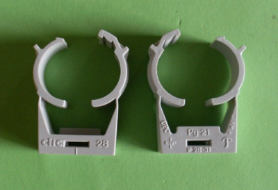 26 Stück OBO Bettermann 2146215  clic-Rohrschellen 1977 Pg 21/27,9-31,5mm Spannb
