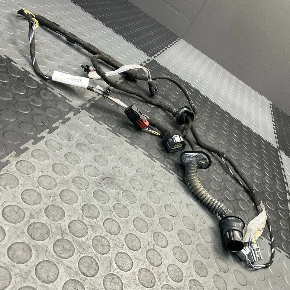 Conjunto de arnés de cableado panel puerta lateral derecha trasero Volvo XC90 2007-2014 FABRICANTE DE EQUIPOS ORIGINALES Foto 3 de 4