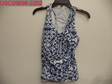 NWT - Women's White  Navy Signature Racerback Tankini Set, Size M 1152387