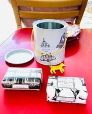 Beekman 1802 Goat Milk Soap - Vanilla Absolute & Honey Oat Scrub in Holiday Gift