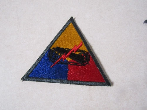 MILITARY PATCH OLDER WW2 ERA ARMORED DIVISION PLAIN #4