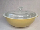 Vintage Pyrex #024 2 Quart Yellow Round Casserole Dish with G1C Lid
