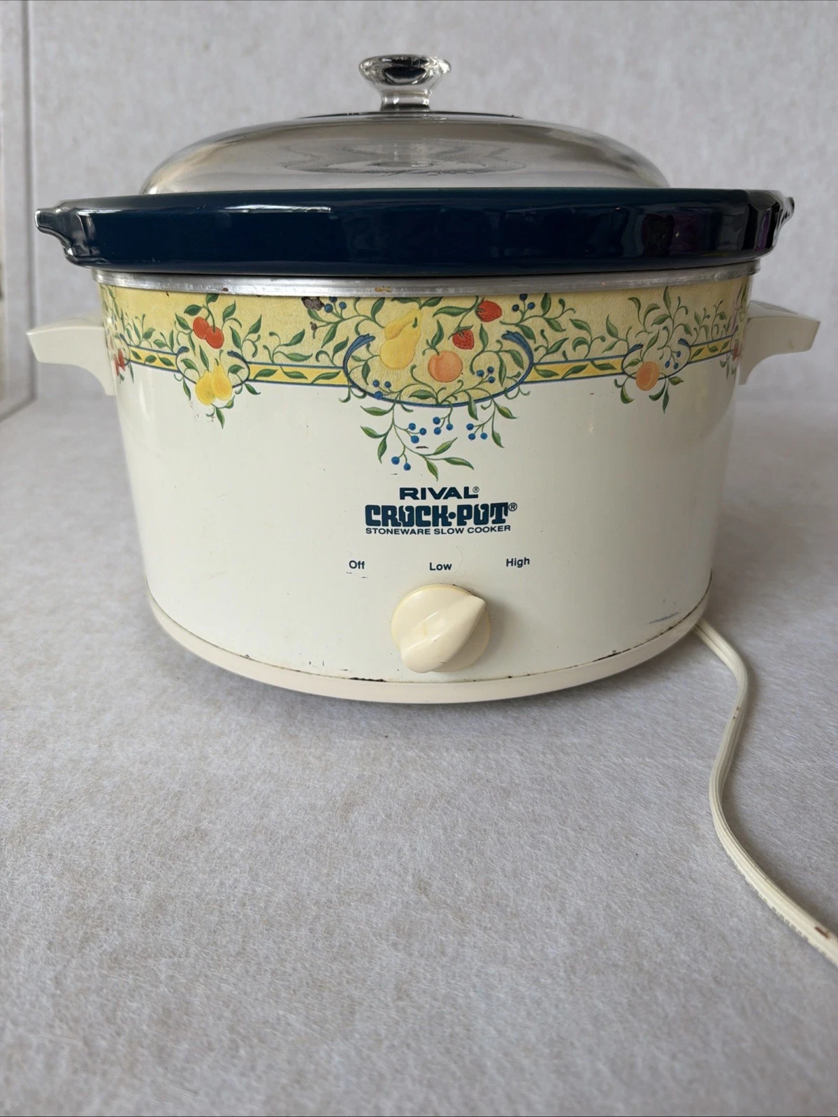 Vintage Rival 3355 Crock Pot 5 Quart Slow Cooker Crockery Blue Fruit- Works