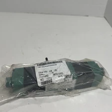 Numatics 081SS400K000030 Replaces 081SS402K000030 Valve New In Factory Plastic