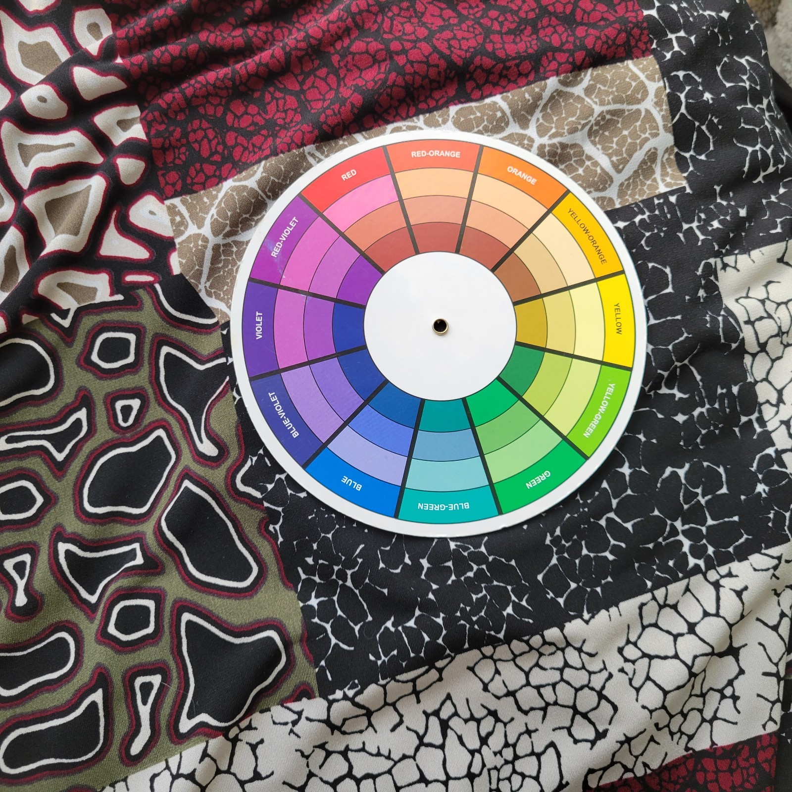 Style Co Womens Top XL Tunic 3/4 Sleeve Black Red Geometric Chiffon Hem Casual