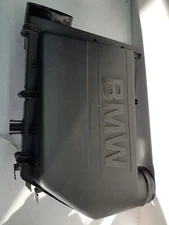 2014-2018 BMW X5 3.0L Turbo Air Intake Cleaner Box 1371 7583713-03 (M143)