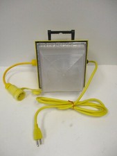 DANIEL WOODHEAD 1301100034, PORTABLE MAGNETIC FEED THRU 70W MH WIDE AREA LIGHT 