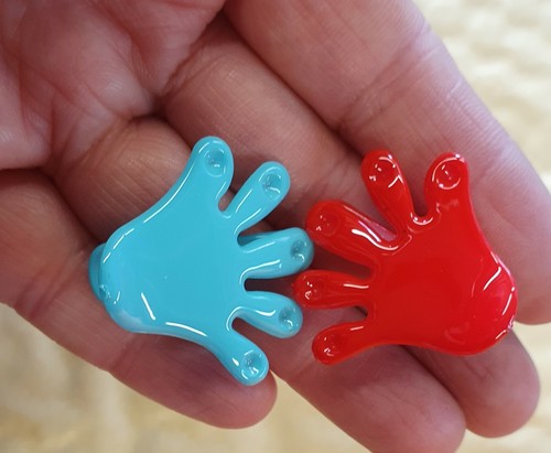 12x Novelty Hand Fingers Shaped Girls Colourful Hair Crocodile Clamps Snap Clips - Imagen 2 de 4