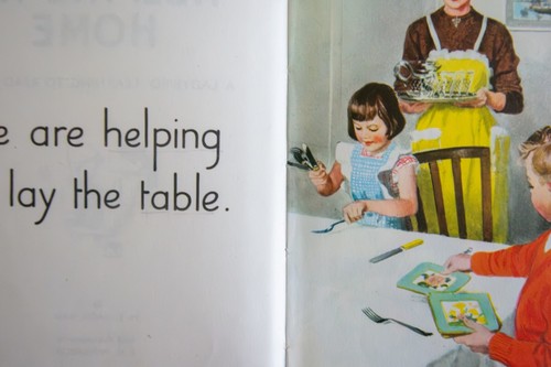 Vintage/Rare Ladybird book Helping at Home Matt 2/6 VGC - Picture 4 of 12
