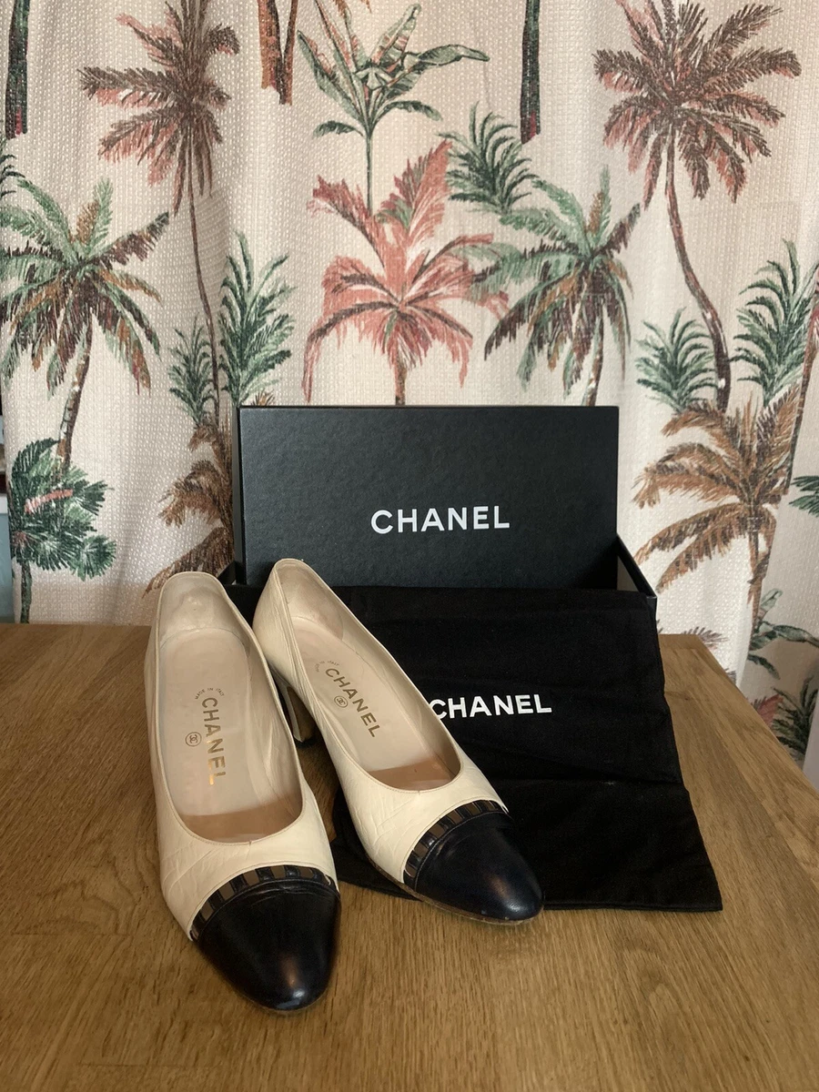 Chanel Classic Beige Leather & Black Cap Toe Heel Shoes US 8