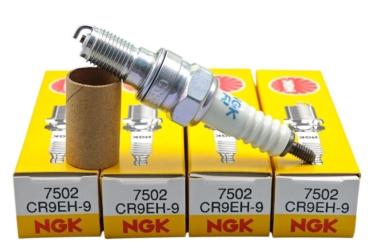 Juego de 4 bujías originales Honda NGK CR9EH-9 7502 ST CBR 600 900 CB ST 1300 XR Foto 2 de 2