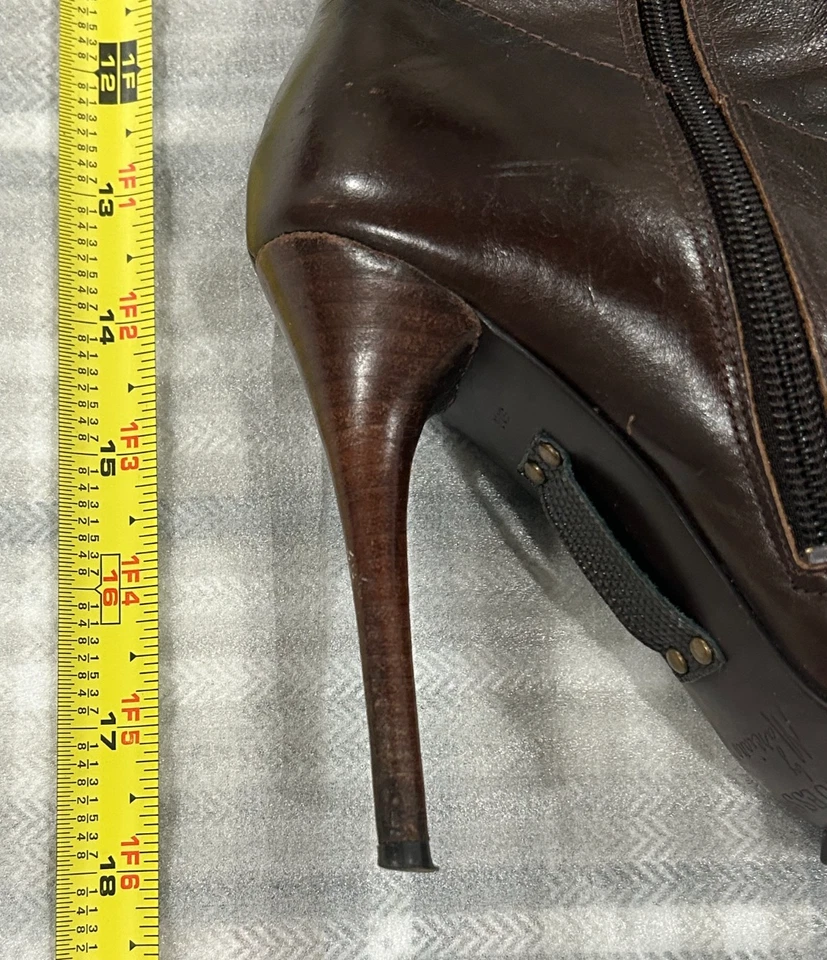 Botas hasta la rodilla Guess para mujer talla 5M, cuero marrón, tacón Stilleto de Marciano. Foto 4 de 4