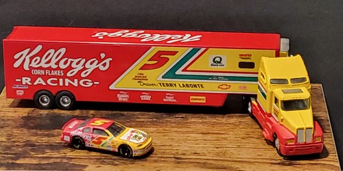 American Racing Tractor Trailer Scene Terry Labonte Kellogg's Corn Flakes Nascar - Picture 2 of 8